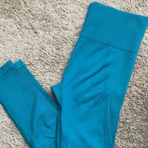 Seamless workout leggings
